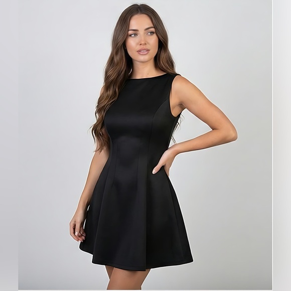 Little Black Dress Flared - Picture 4 of 11